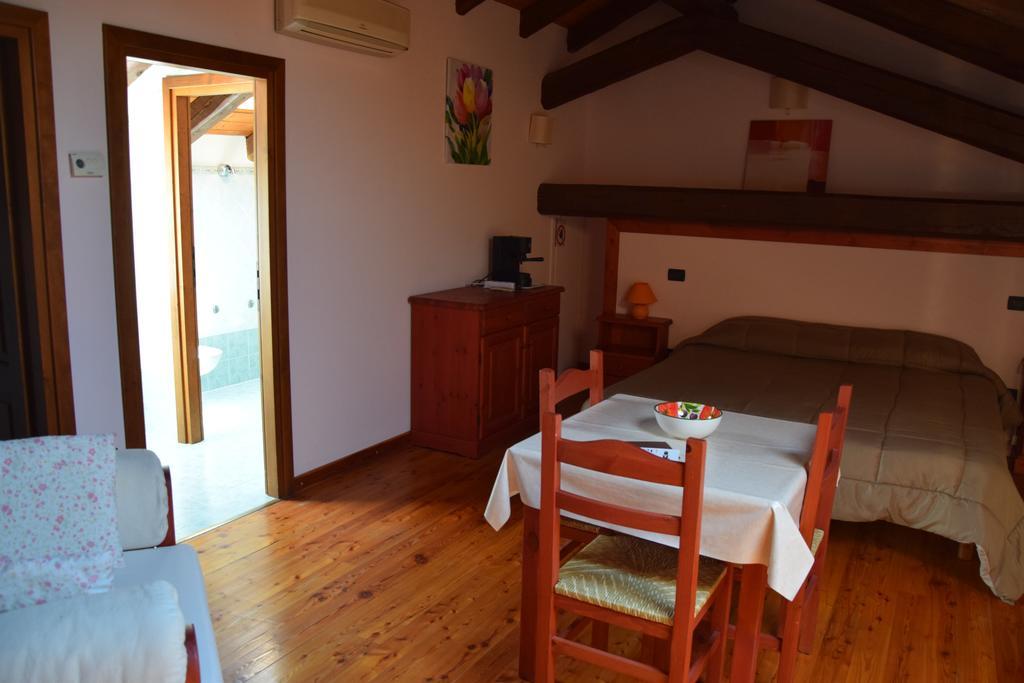 Agriturismo Domus Rustica Cormòns Szoba fotó